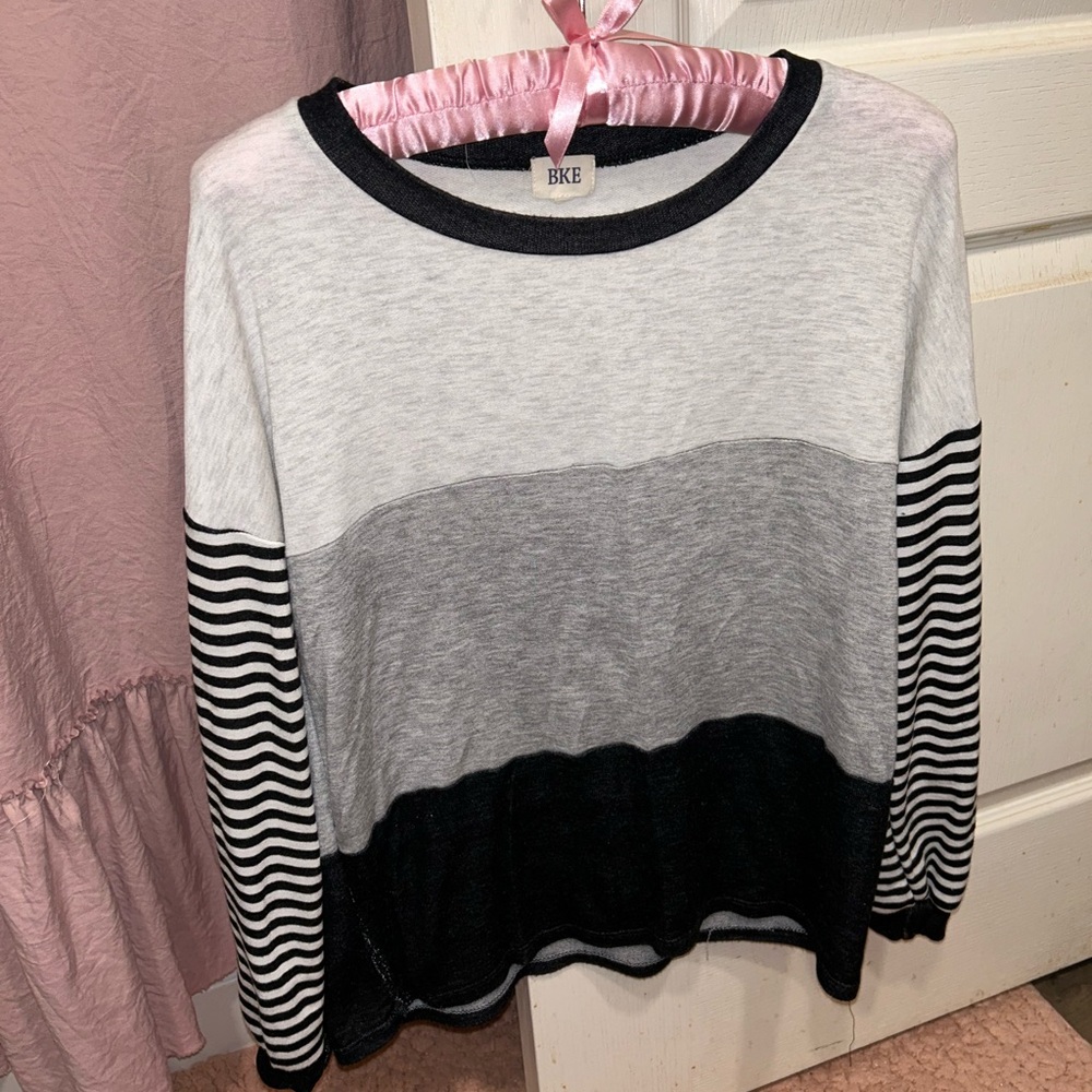 Pullover- Supper Comfortable! - image 1